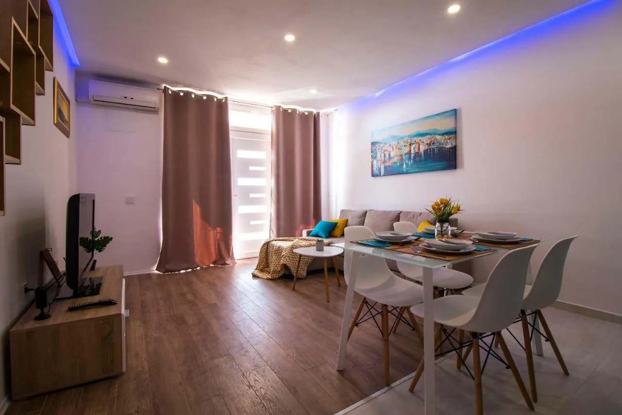 Blue Sun Apartments Kastela