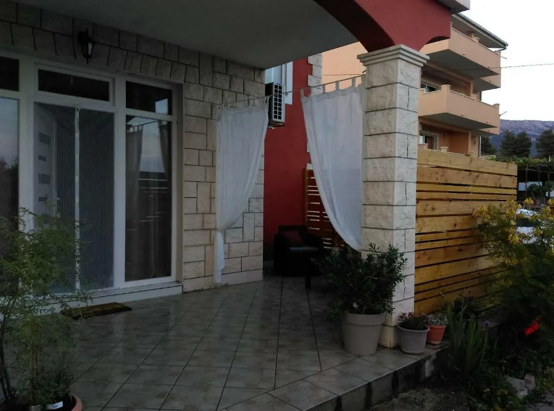 Blue Sun Apartments Kastela Croatia